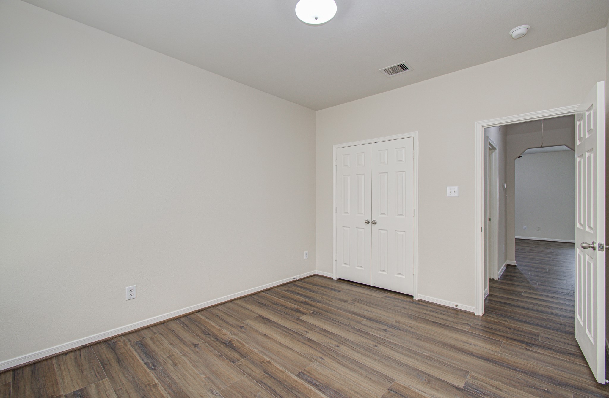 6702 Castle Terrace Court Spring, TX 77379 - Photo 14 of 19 Gallery Image 14