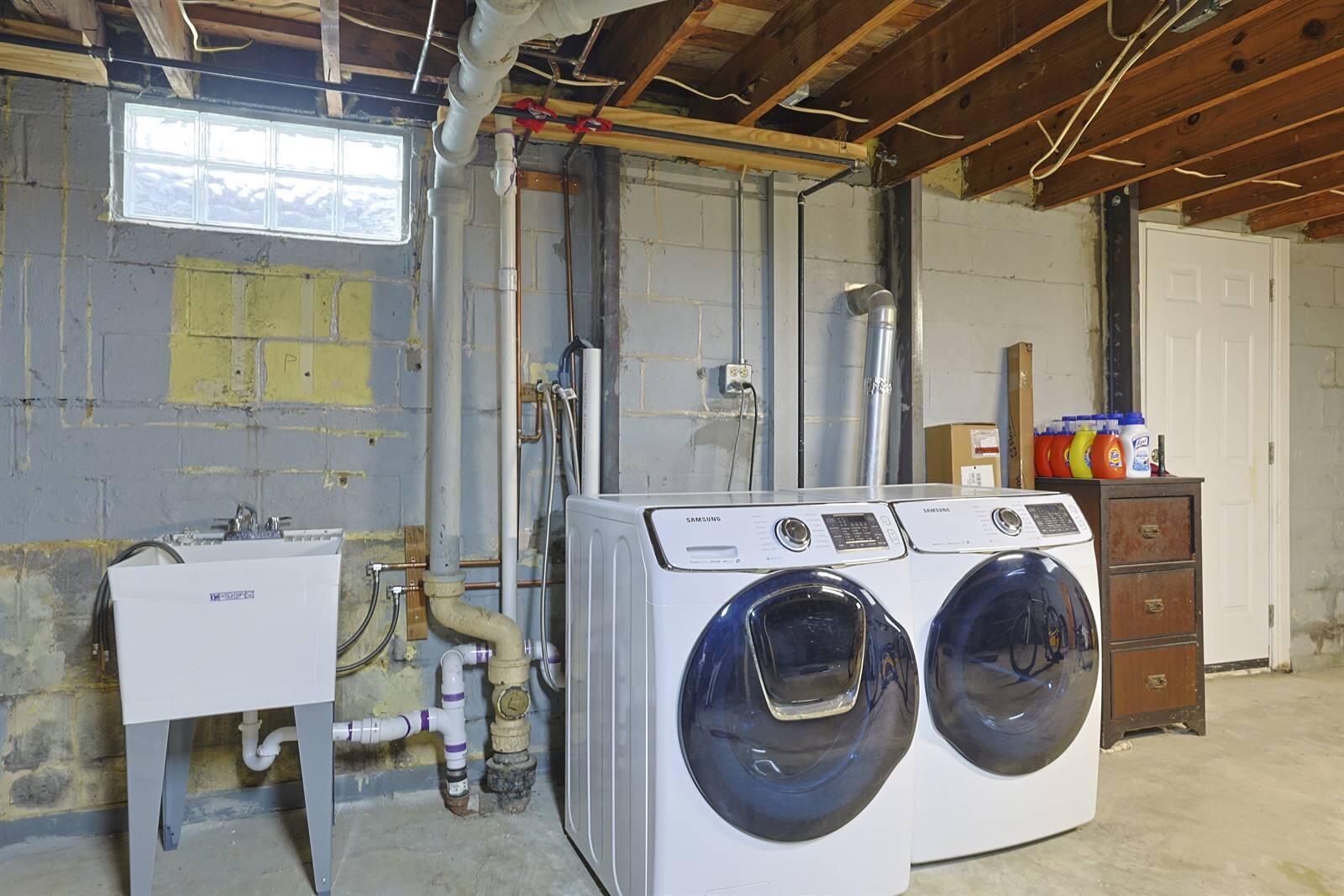 424 Forest Avenue Erlanger, KY 41018 - Photo 20 of 25 018-Laundry