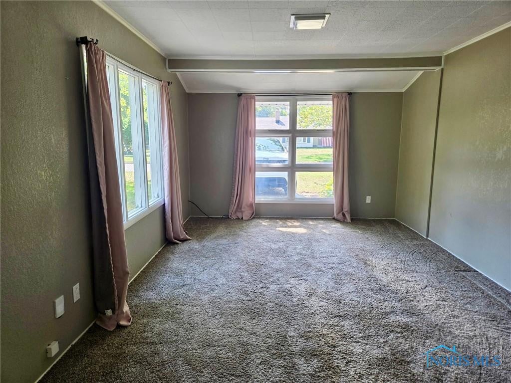 3036 Wyndale Road Toledo, OH 43613 - Photo 16 of 27 Family room