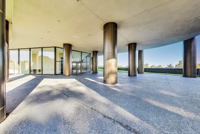 $630,000 | 505 North Lake Shore Drive, Unit 2805, Chicago, IL 60611