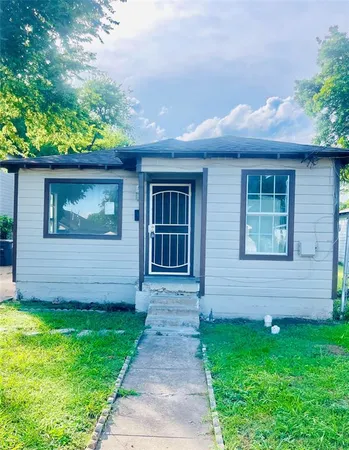 $1,200 | 3529 Herrling Street, Dallas, TX 75210