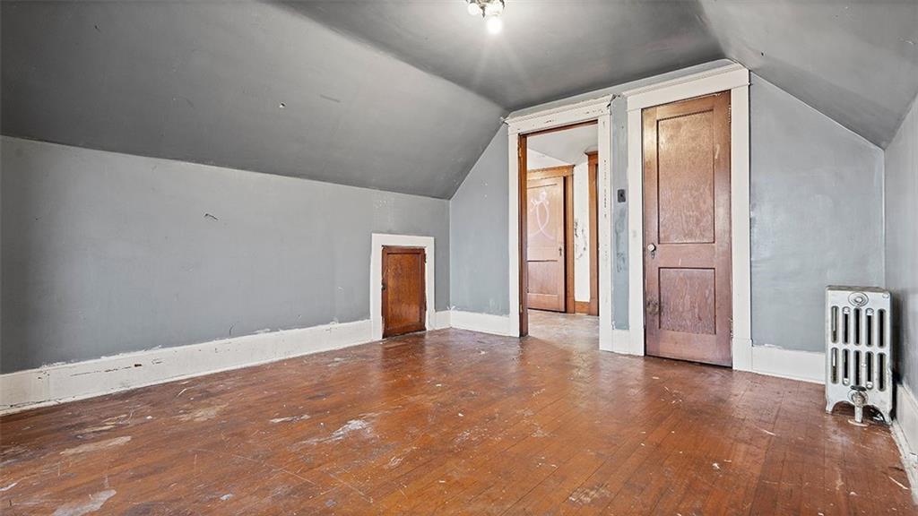 315 Catherine Street McKees Rocks, PA 15136 - Photo 26 of 38 an empty room with windows and closet