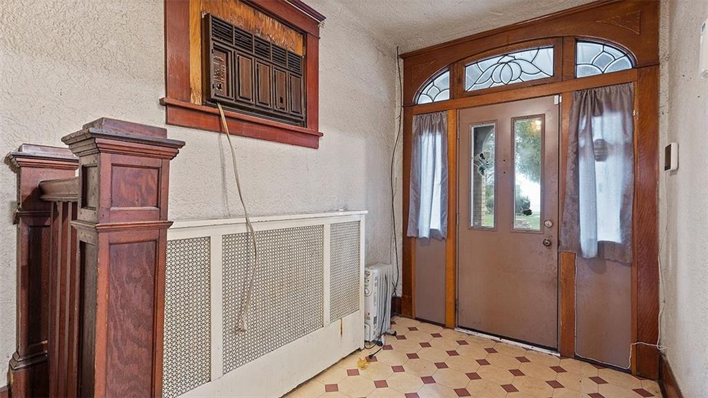 315 Catherine Street McKees Rocks, PA 15136 - Photo 5 of 38 a view of front door of house