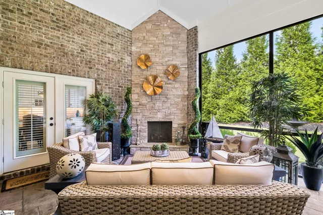 $1,633,000 | 1 Rolleston Drive, Greenville, SC 29615