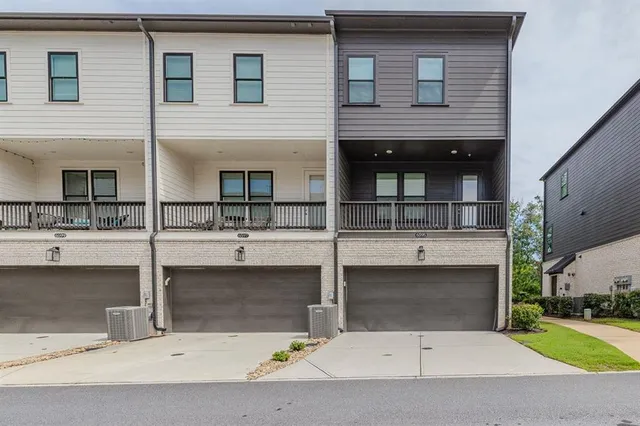 $655,000 | 6595 Beacon Drive, Atlanta, GA 30328