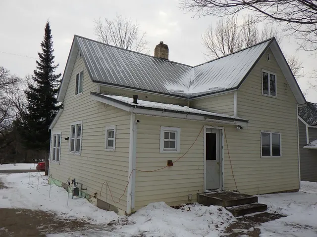$165,000 | 5551 Downtown Lane, Gillett, WI 54124
