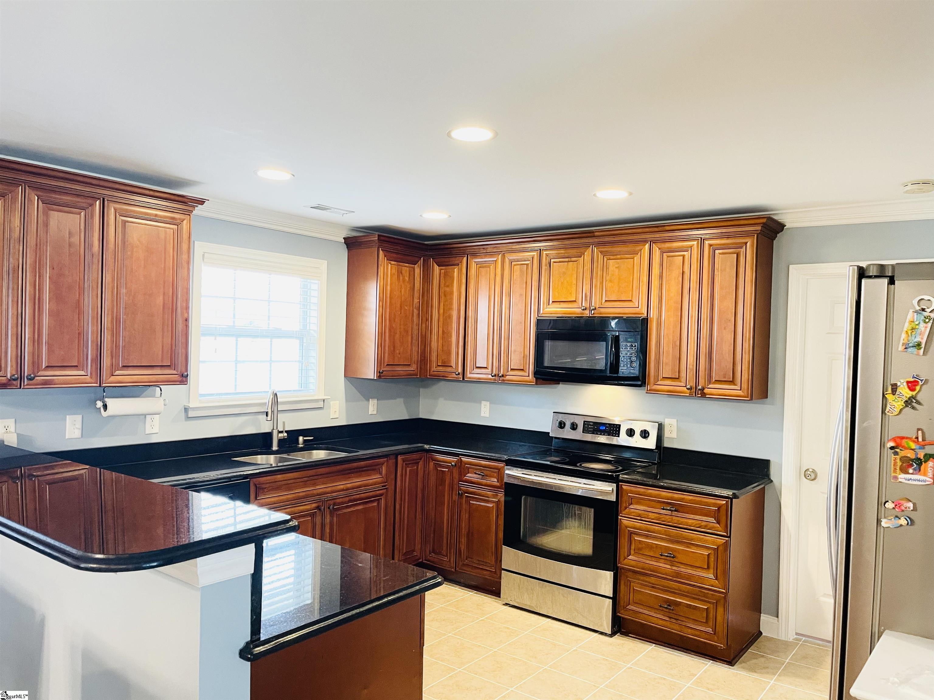 31 Owens Road Taylors, SC 29687 - Photo 5 of 17 Gallery Image 5