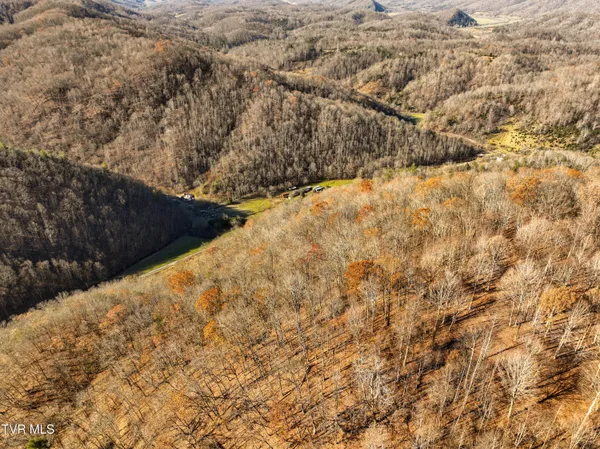 $85,000 | 18353 McCall Gap Road, Bristol, VA 24202