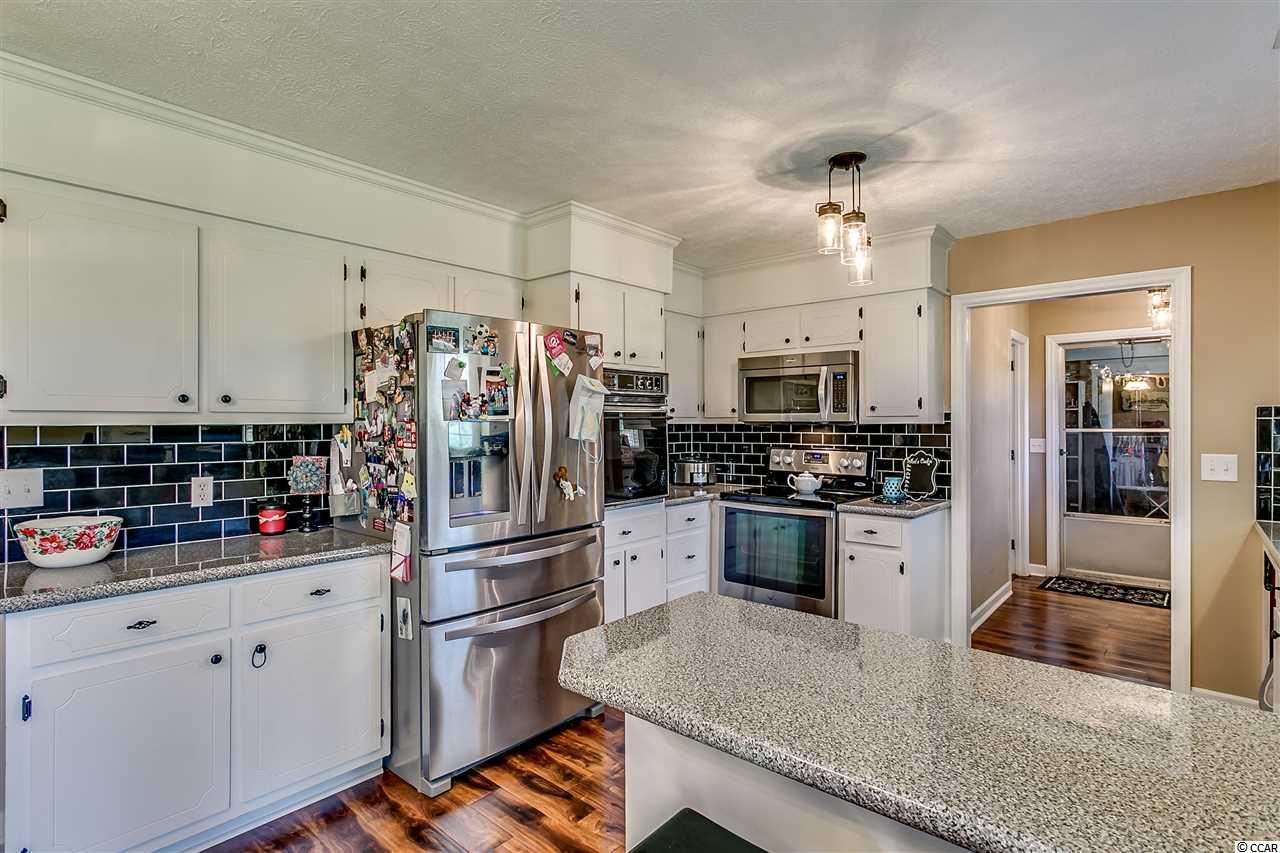 305 Holly View Lane Loris, SC 29569 - Photo 15 of 29 Gallery Image 15