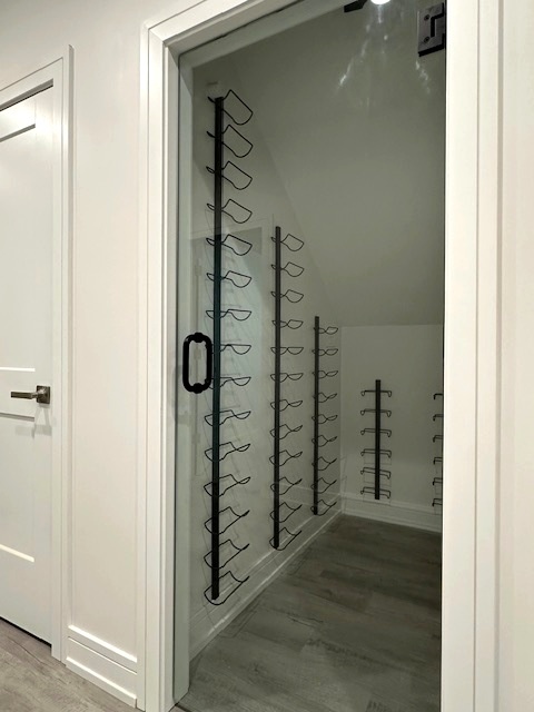 1705 South Prospect Avenue Park Ridge, IL 60068 - Photo 34 of 42 an empty room with windows