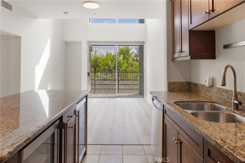 629 Traction Avenue, Unit 241 Los Angeles, CA 90013 - Photo 8 of 31