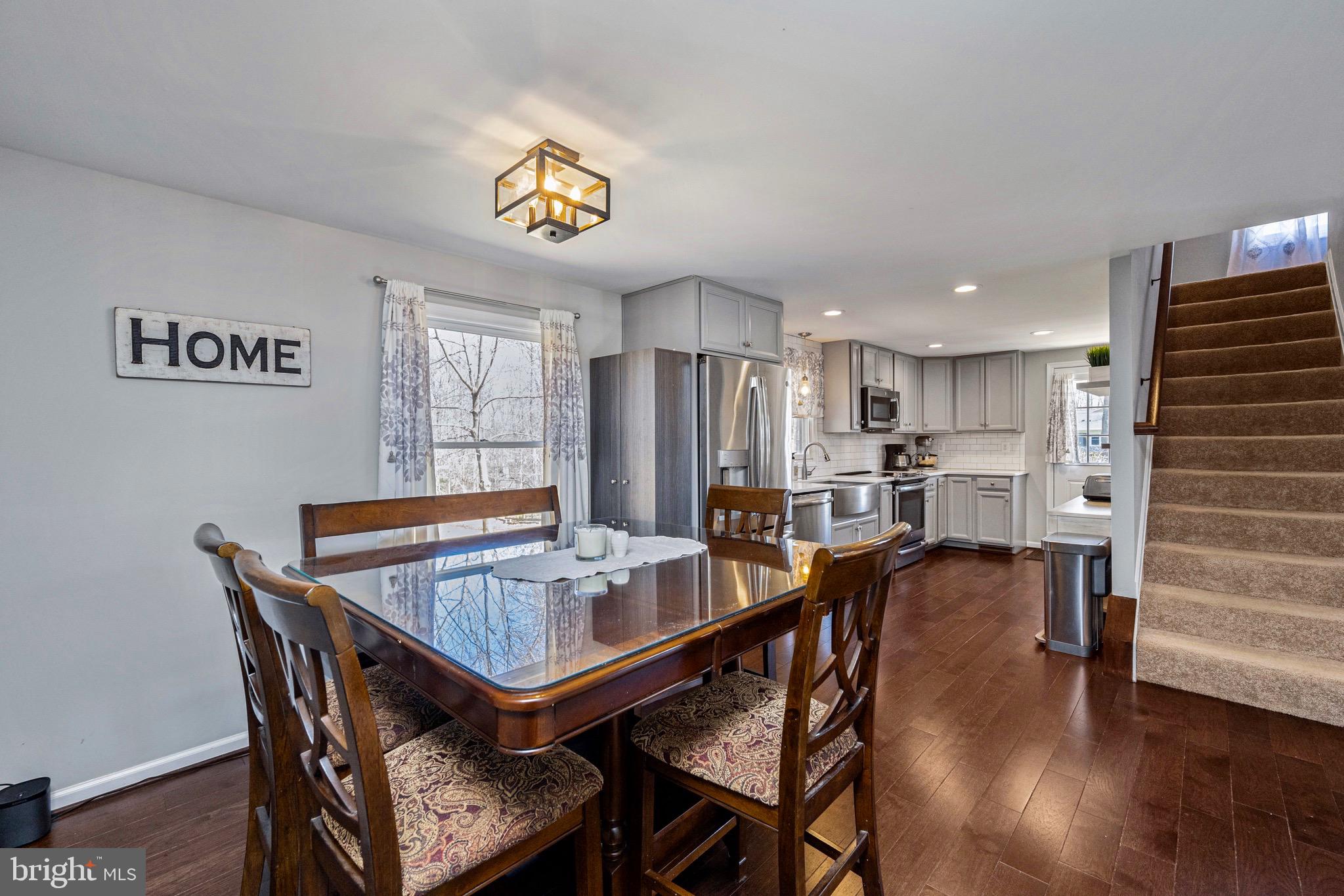 1002 Chapel Road New Windsor, MD 21776 - Photo 12 of 51 Dining Area