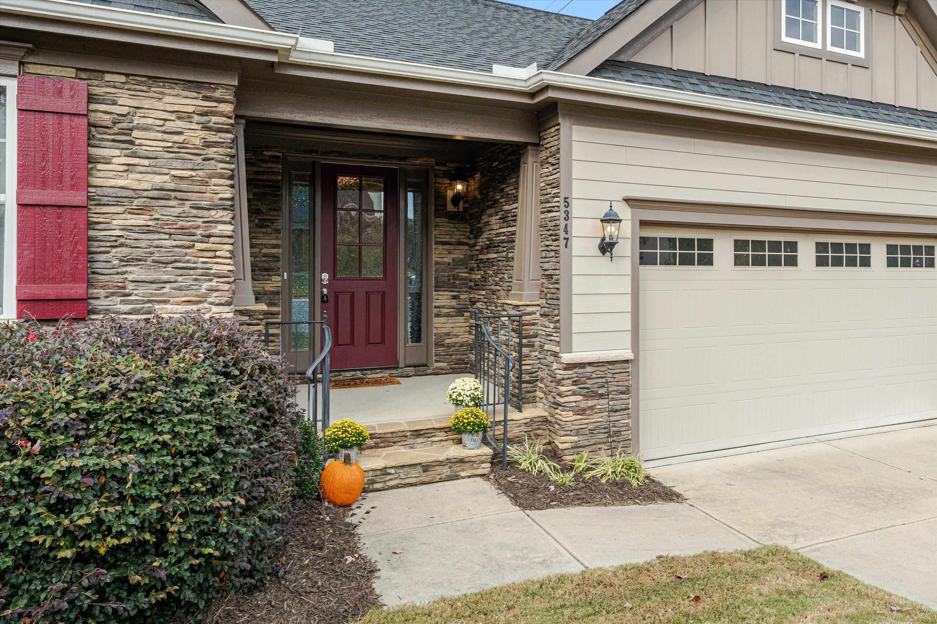 5347 Topspin Court Raleigh, NC 27609 - Photo 4 of 33 Photo 4