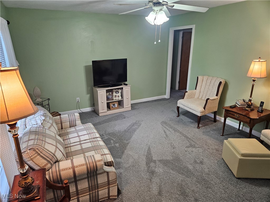 9136 Lynnhaven Road Parma Heights, OH 44130 - Photo 5 of 17