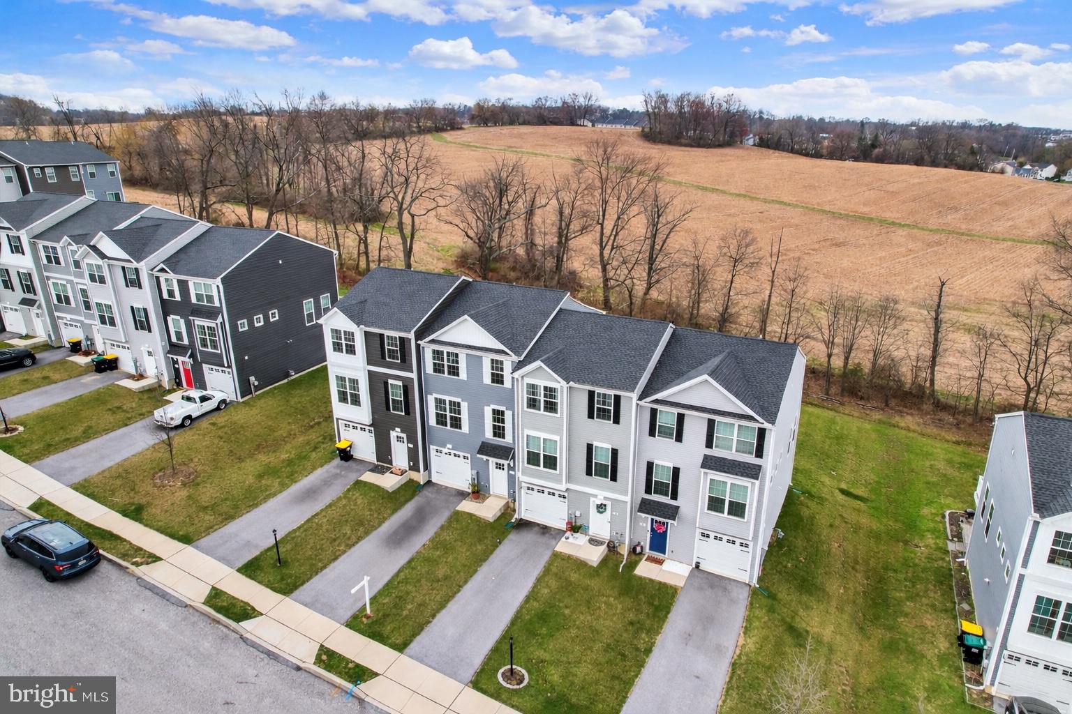 76 Coop Lane Hanover, PA 17331 - Photo 1 of 40