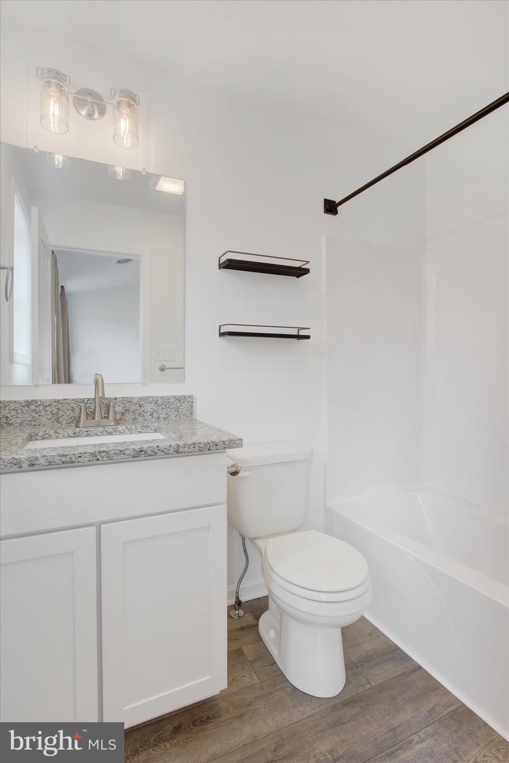 76 Coop Lane Hanover, PA 17331 - Photo 5 of 40 Primary bath