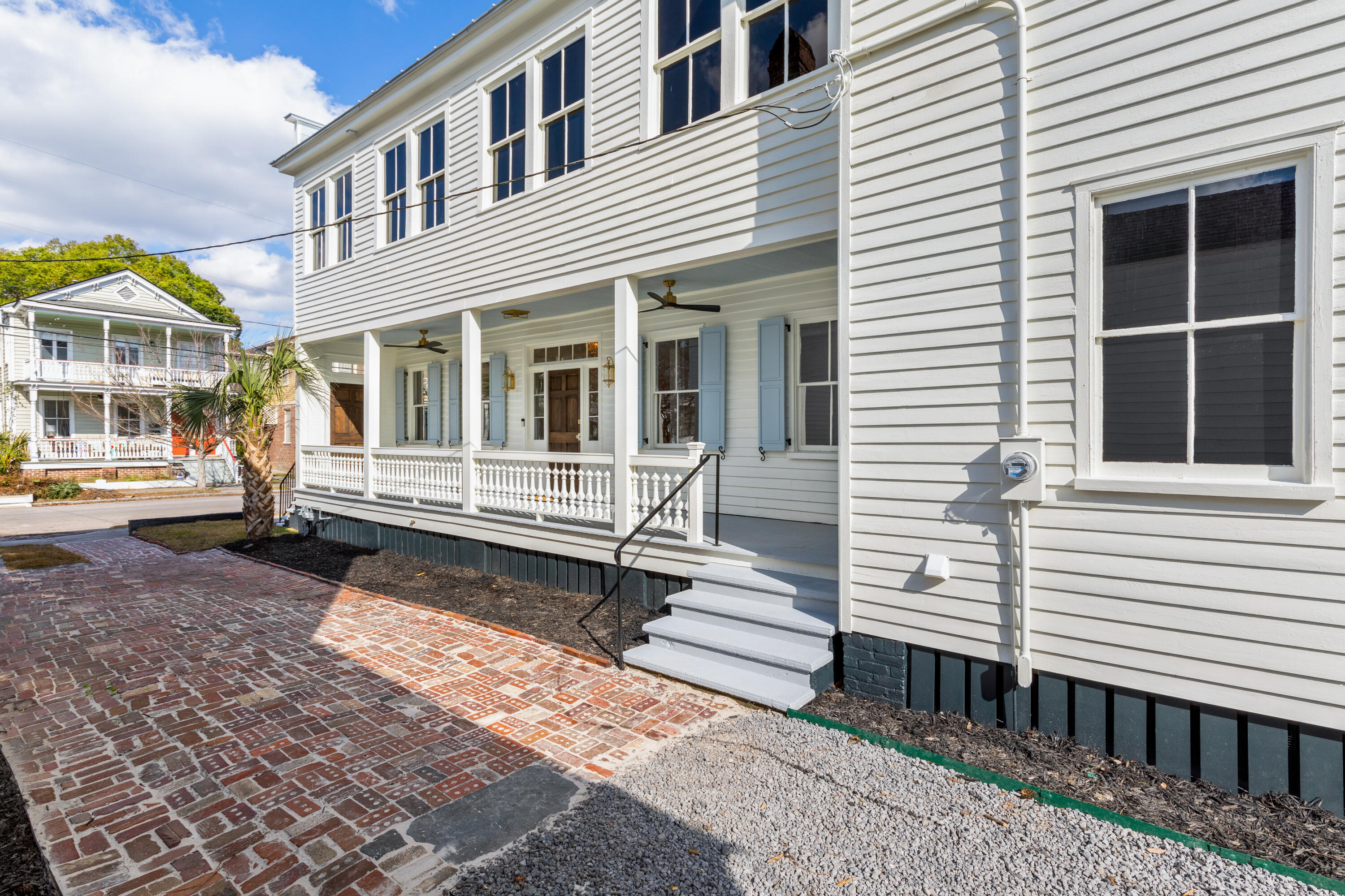 327 Sumter Street Charleston, SC 29403 - Photo 19 of 51 327 Sumter Street