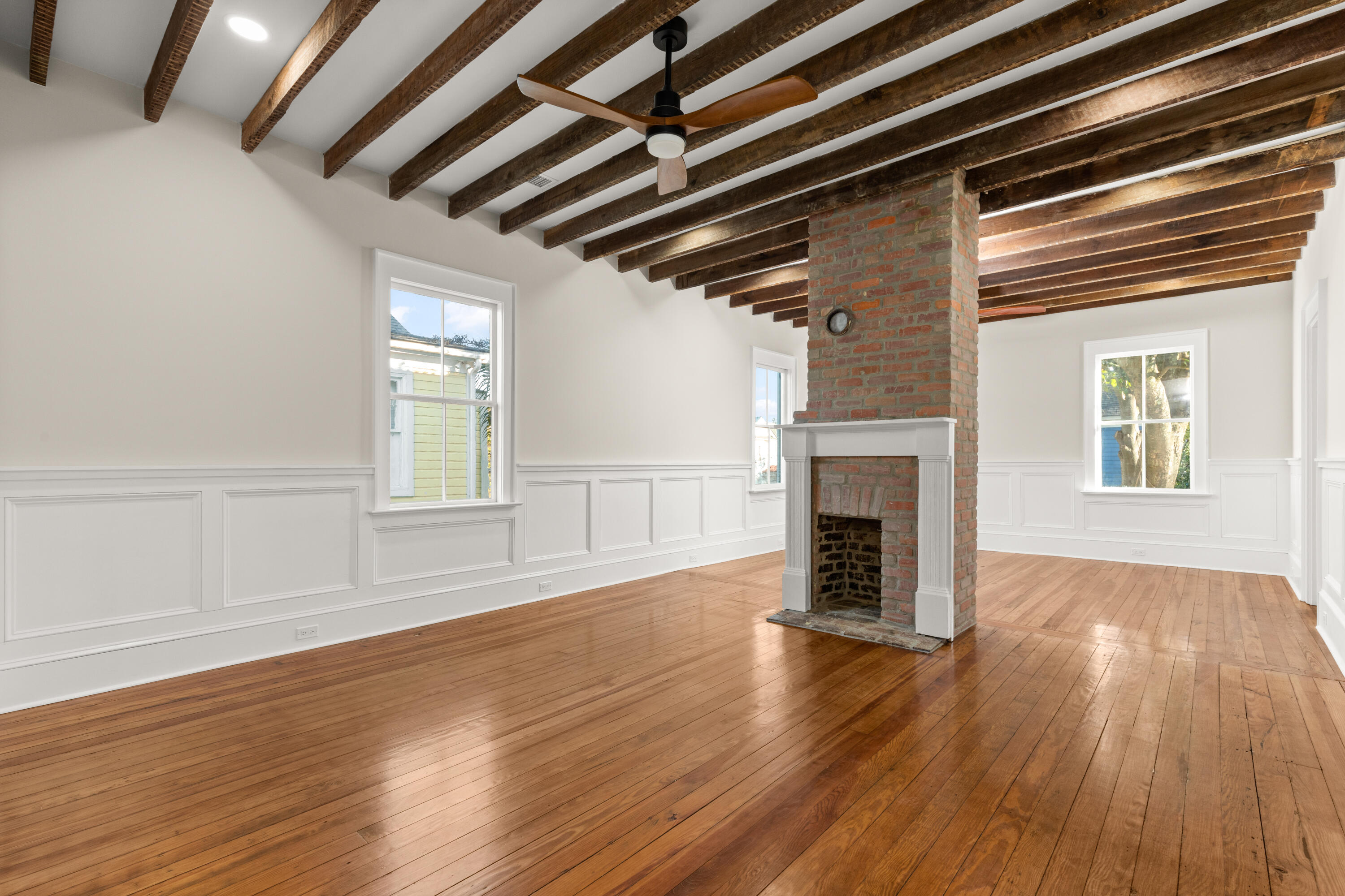 327 Sumter Street Charleston, SC 29403 - Photo 36 of 51 327 Sumter Street