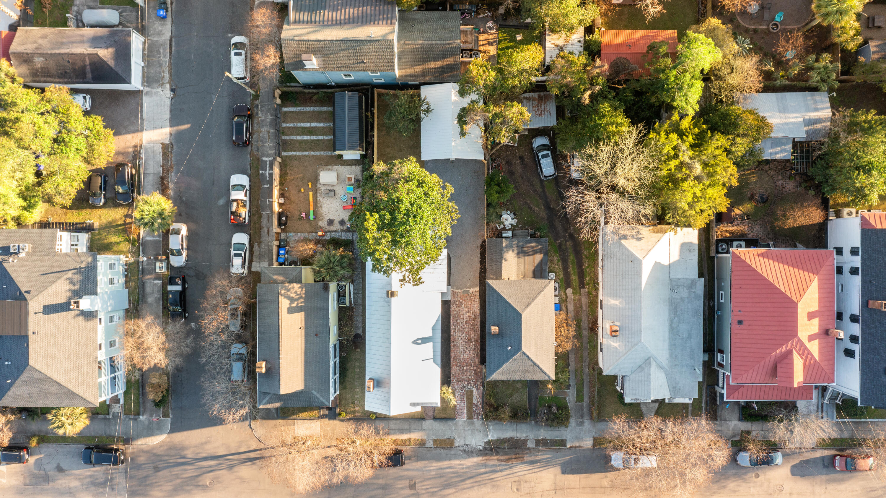 327 Sumter Street Charleston, SC 29403 - Photo 48 of 51 327 Sumter Street
