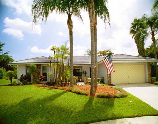 21964 Holly Tree Way Boca Raton, FL 33428 - Photo 1 of 8 Primary Photo