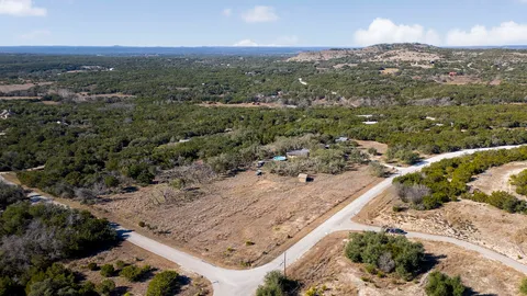$600,000 | 2058 Montell Road, Wimberley, TX 78676