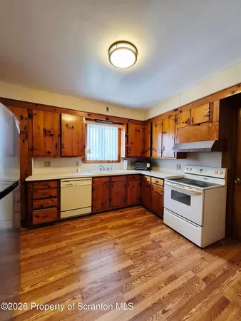$1,400 | 109 Salem Avenue, Unit 1, Carbondale, PA 18407