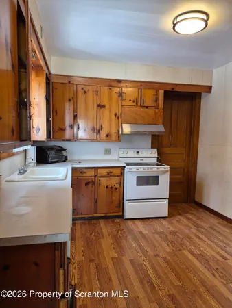 $1,400 | 109 Salem Avenue, Unit 1, Carbondale, PA 18407