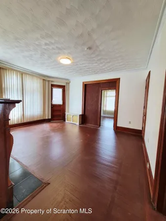 $1,400 | 109 Salem Avenue, Unit 1, Carbondale, PA 18407