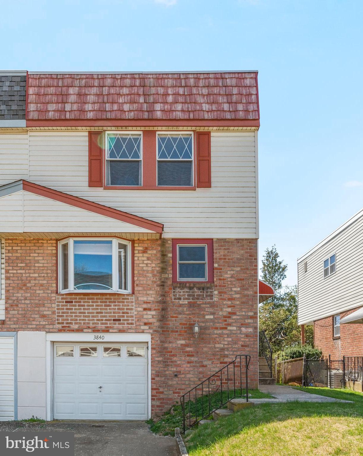 3840 Greenacres Road Philadelphia, PA 19154 - Photo 1 of 29 Outside- Wide
