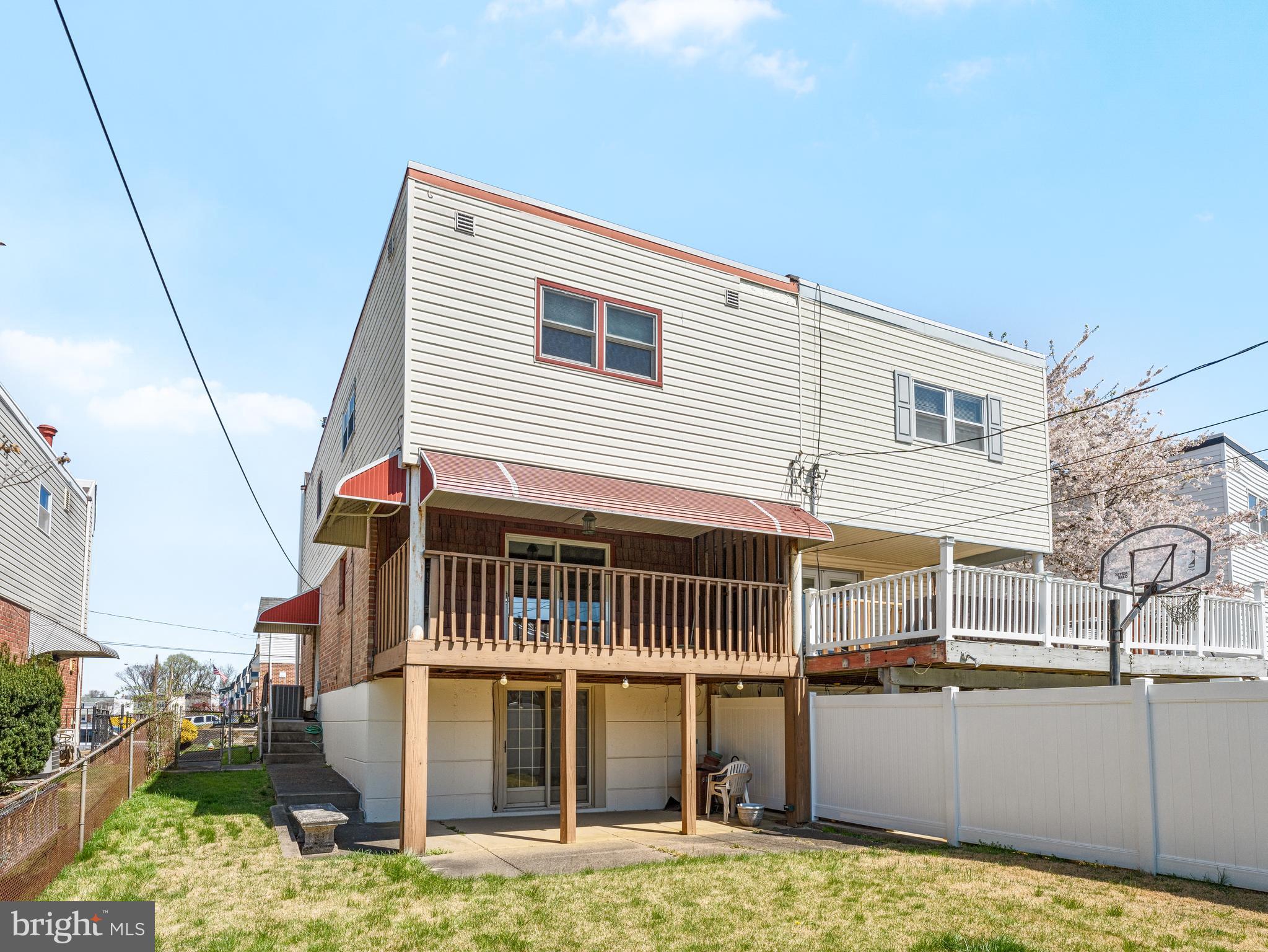 3840 Greenacres Road Philadelphia, PA 19154 - Photo 21 of 29 Outside Angle
