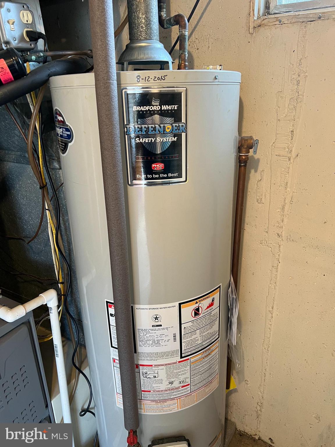 3840 Greenacres Road Philadelphia, PA 19154 - Photo 28 of 29 Hot Water Heater