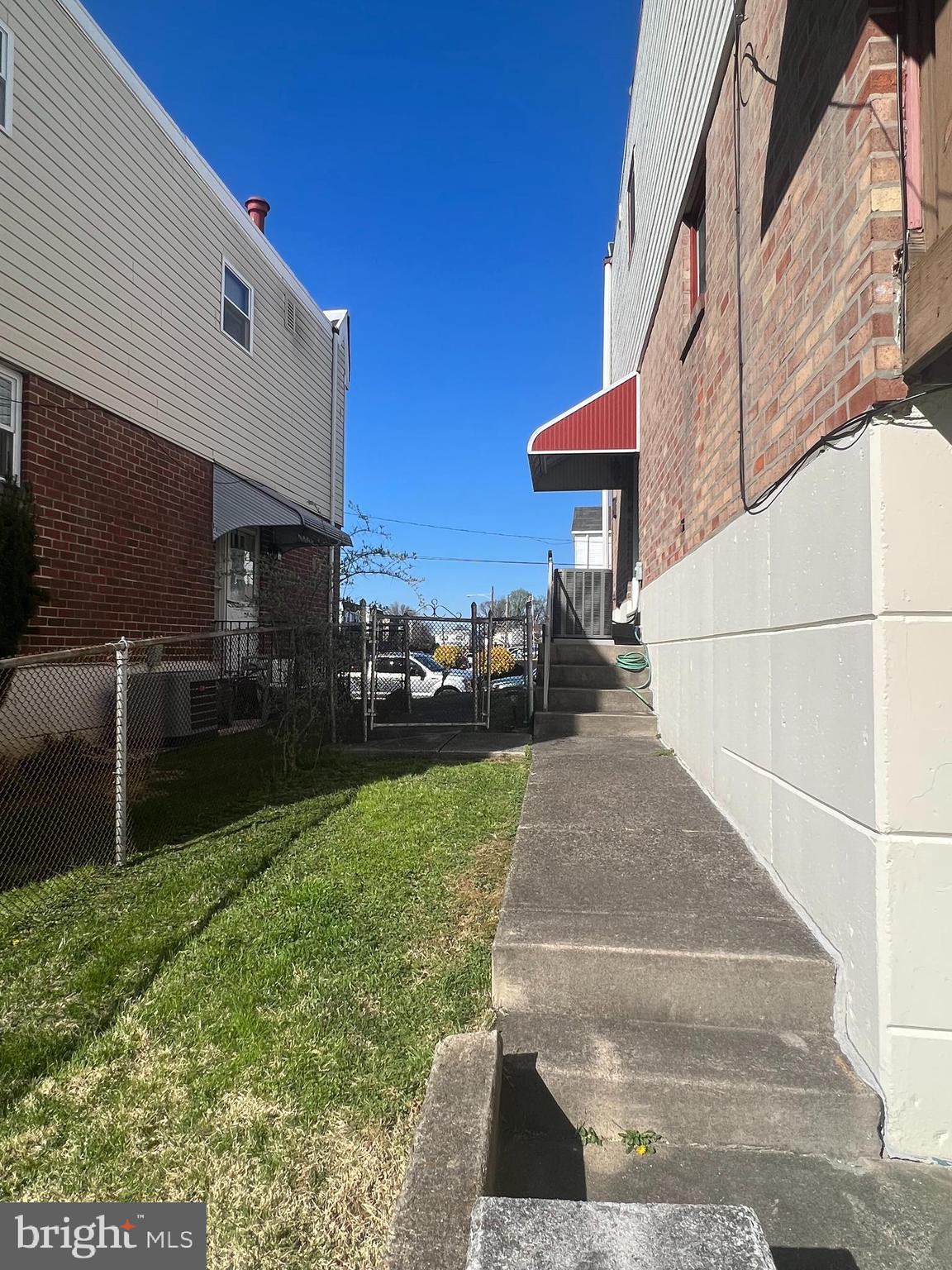 3840 Greenacres Road Philadelphia, PA 19154 - Photo 4 of 29 Side Yard