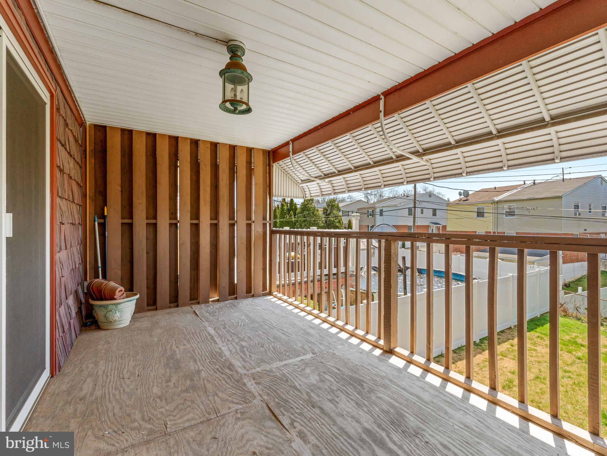 3840 Greenacres Road Philadelphia, PA 19154 - Photo 10 of 29 Deck