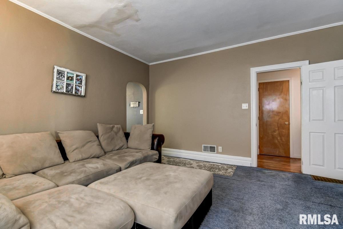 1007 South College Street Springfield, IL 62704 - Photo 15 of 39 Gallery Image 15