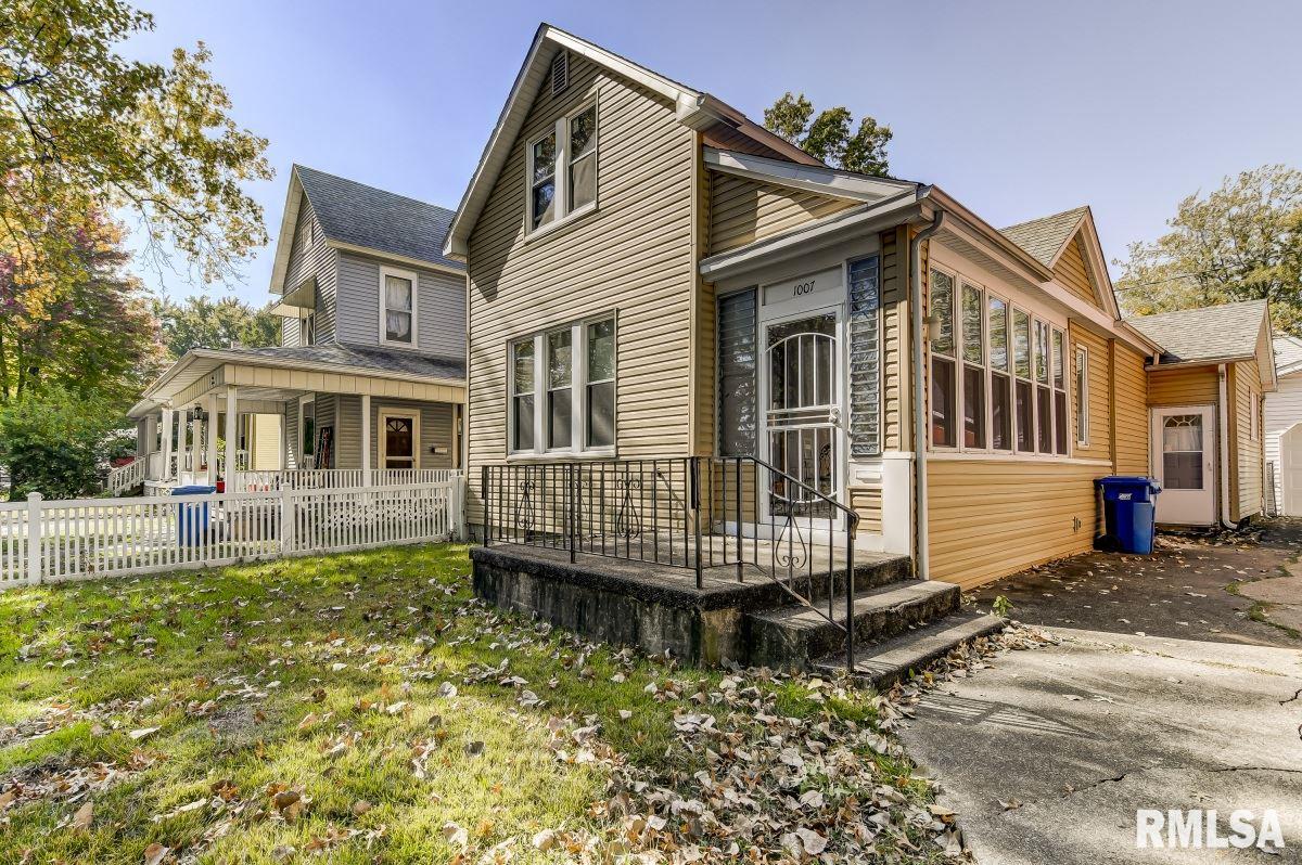1007 South College Street Springfield, IL 62704 - Photo 2 of 39 Gallery Image 2
