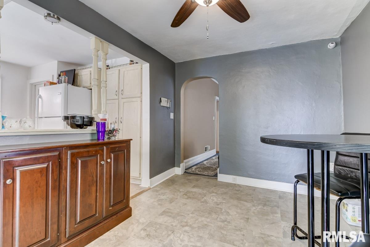 1007 South College Street Springfield, IL 62704 - Photo 21 of 39 Gallery Image 21