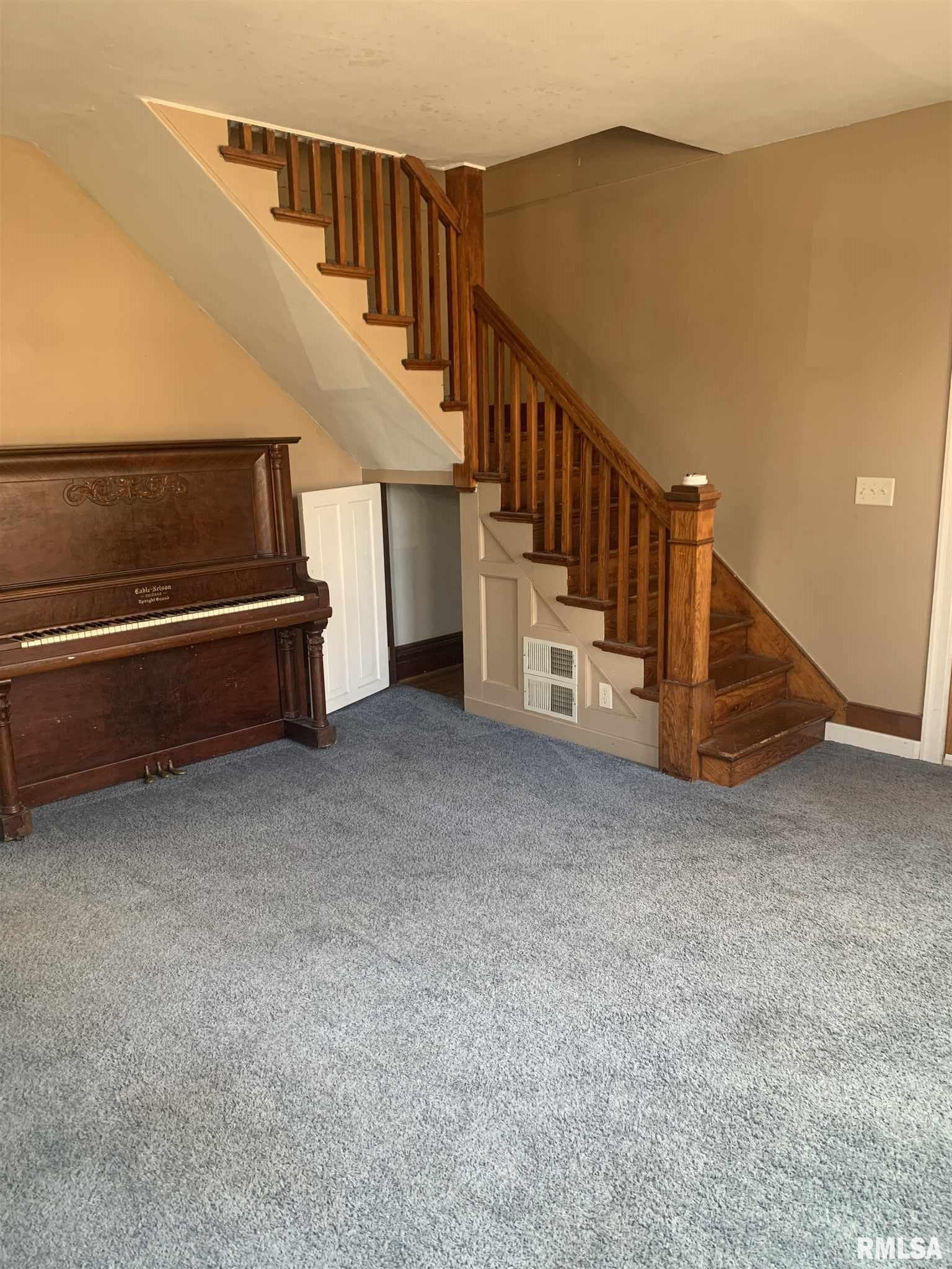 1007 South College Street Springfield, IL 62704 - Photo 33 of 39 Gallery Image 33