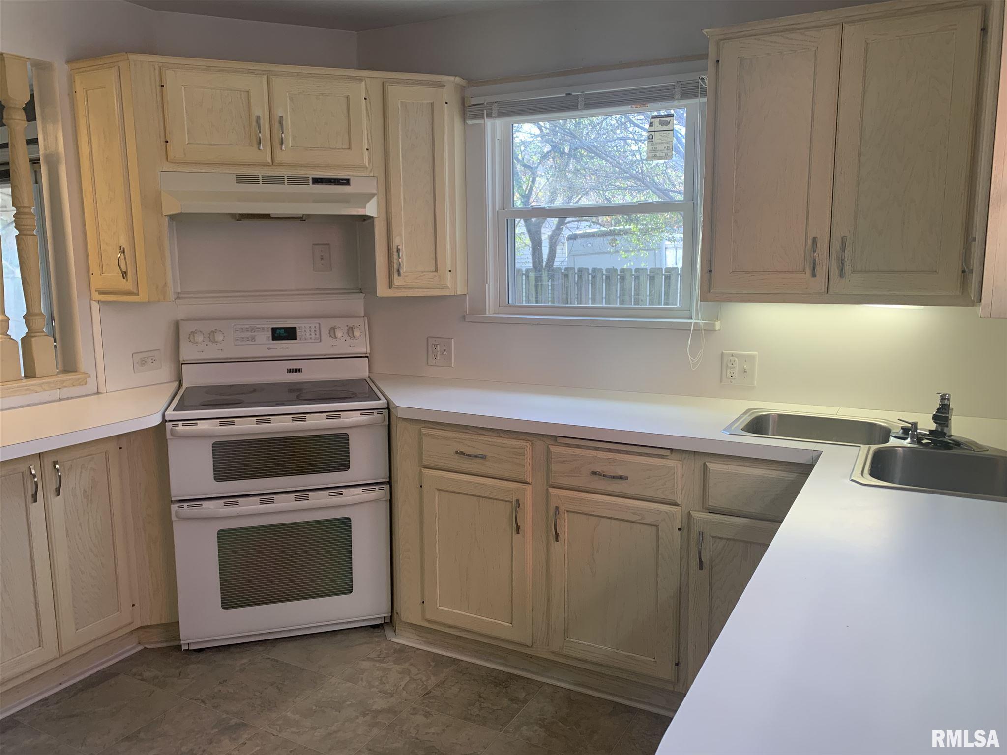 1007 South College Street Springfield, IL 62704 - Photo 35 of 39 Gallery Image 35