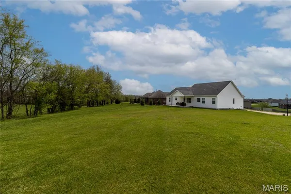 $429,500 | 3040 Clear Spring Place, Jackson, MO 63755