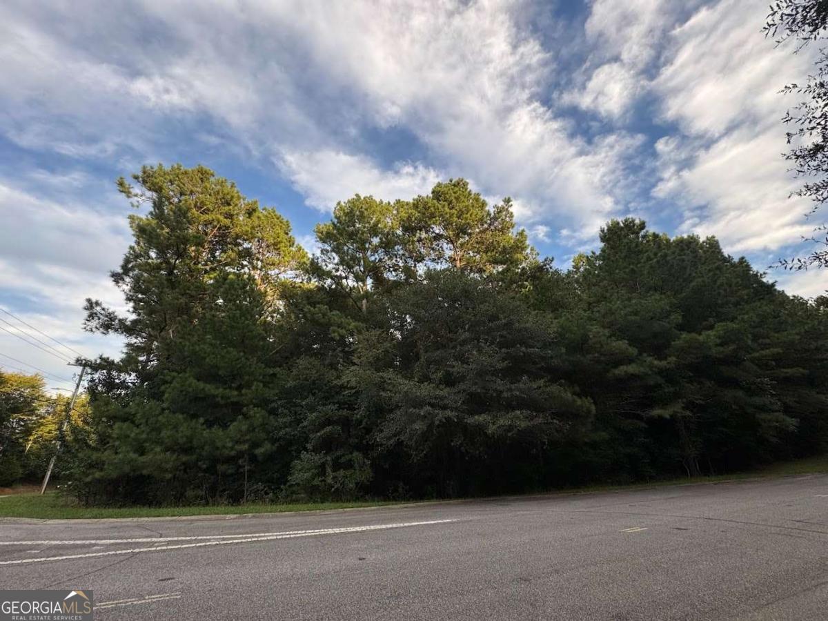 4820 Lexington Road Athens, GA 30605 - Photo 2 of 6 a view of building with green space