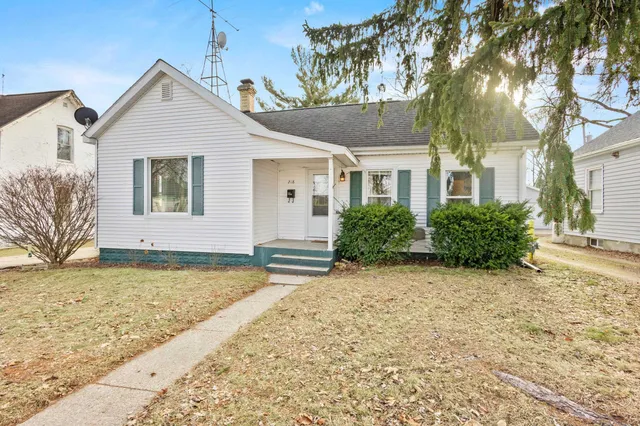 $209,900 | 218 West Emmett Street, Portage, WI 53901