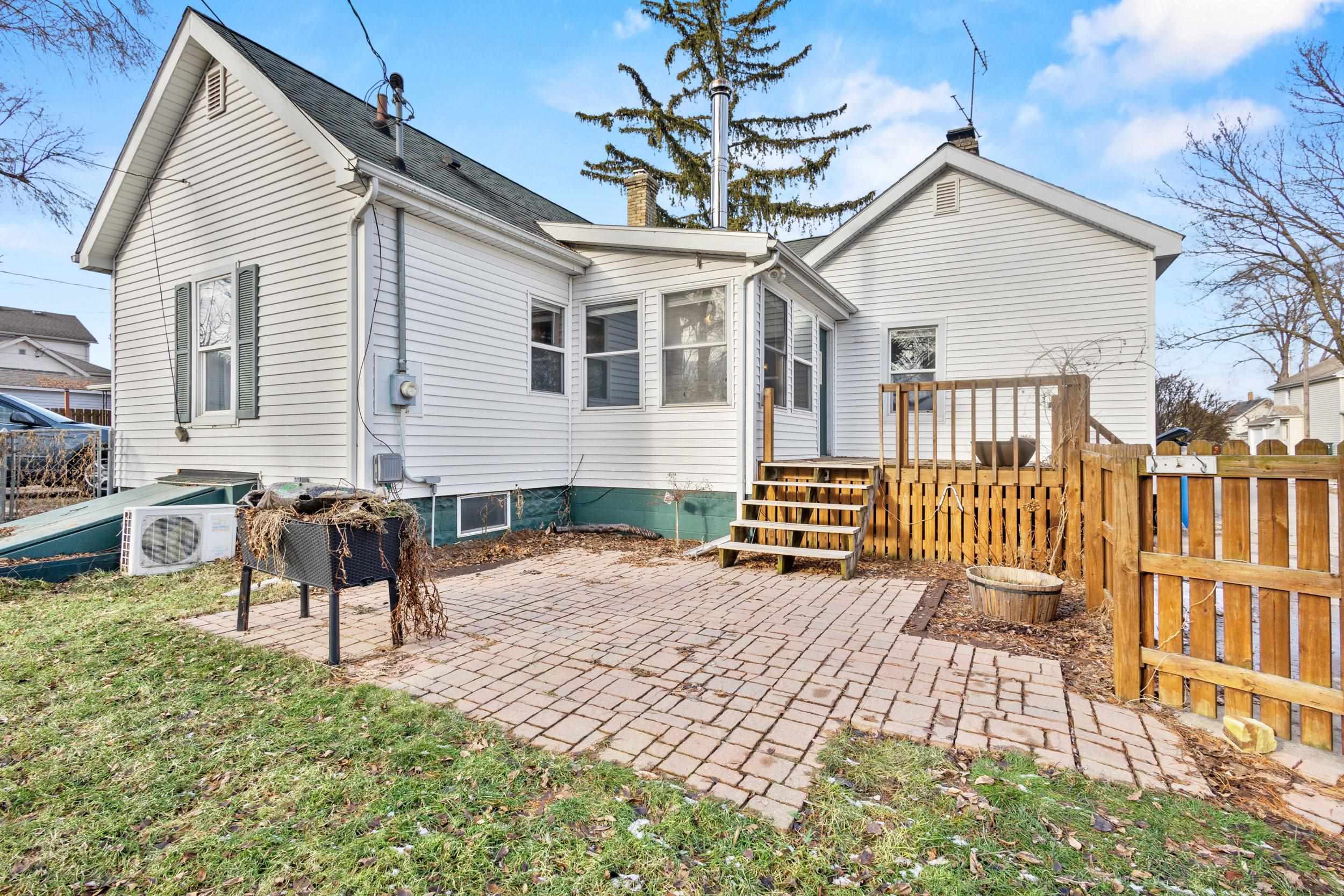 218 West Emmett Street Portage, WI 53901 - Photo 29 of 47