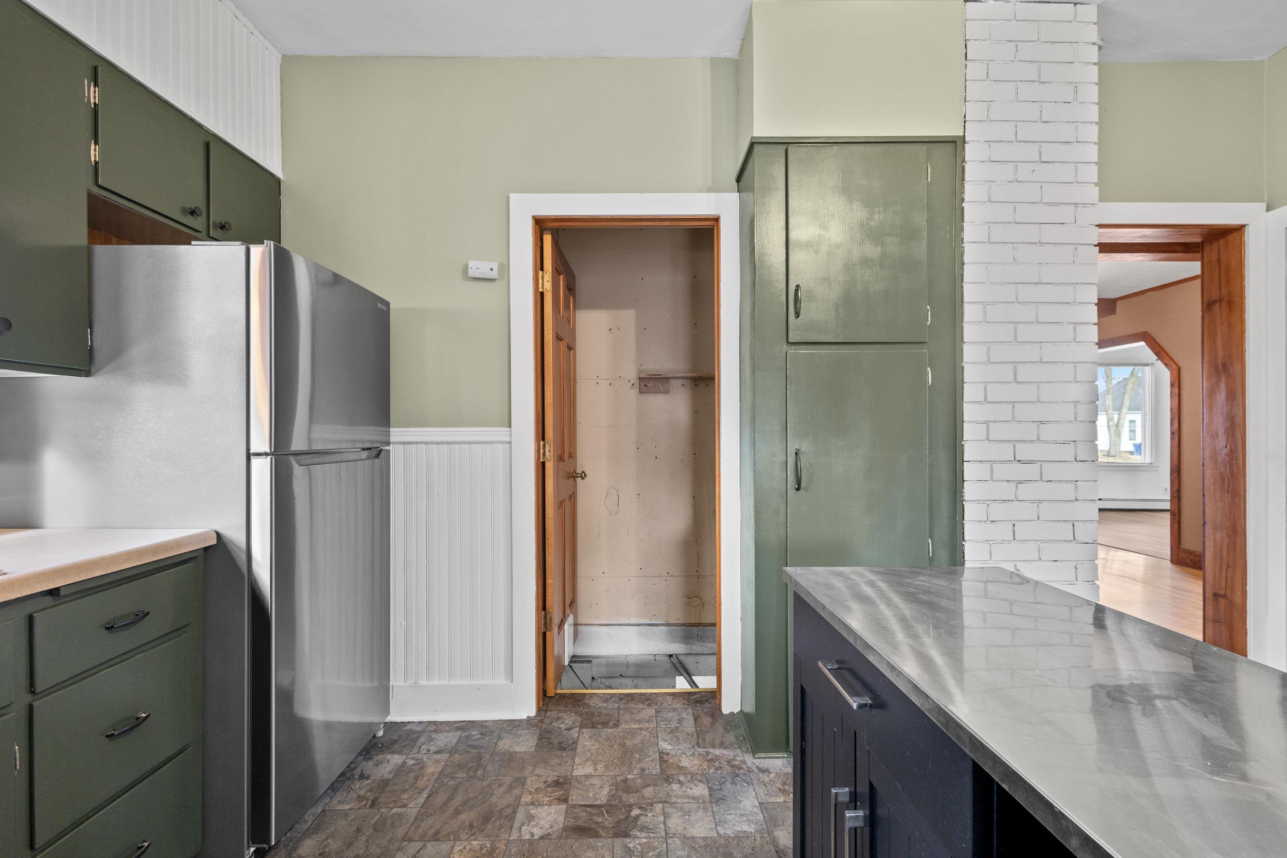 218 West Emmett Street Portage, WI 53901 - Photo 7 of 47