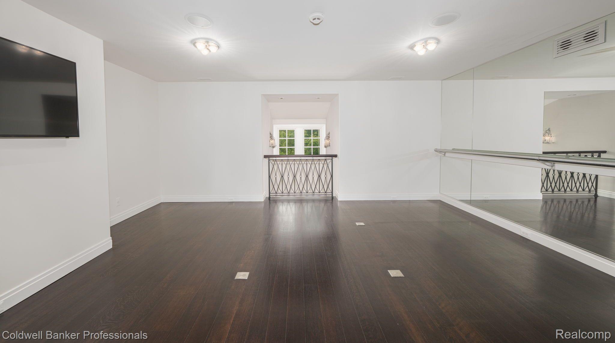500 7th Street Rochester, MI 48307 - Photo 21 of 60 Gallery Image 21