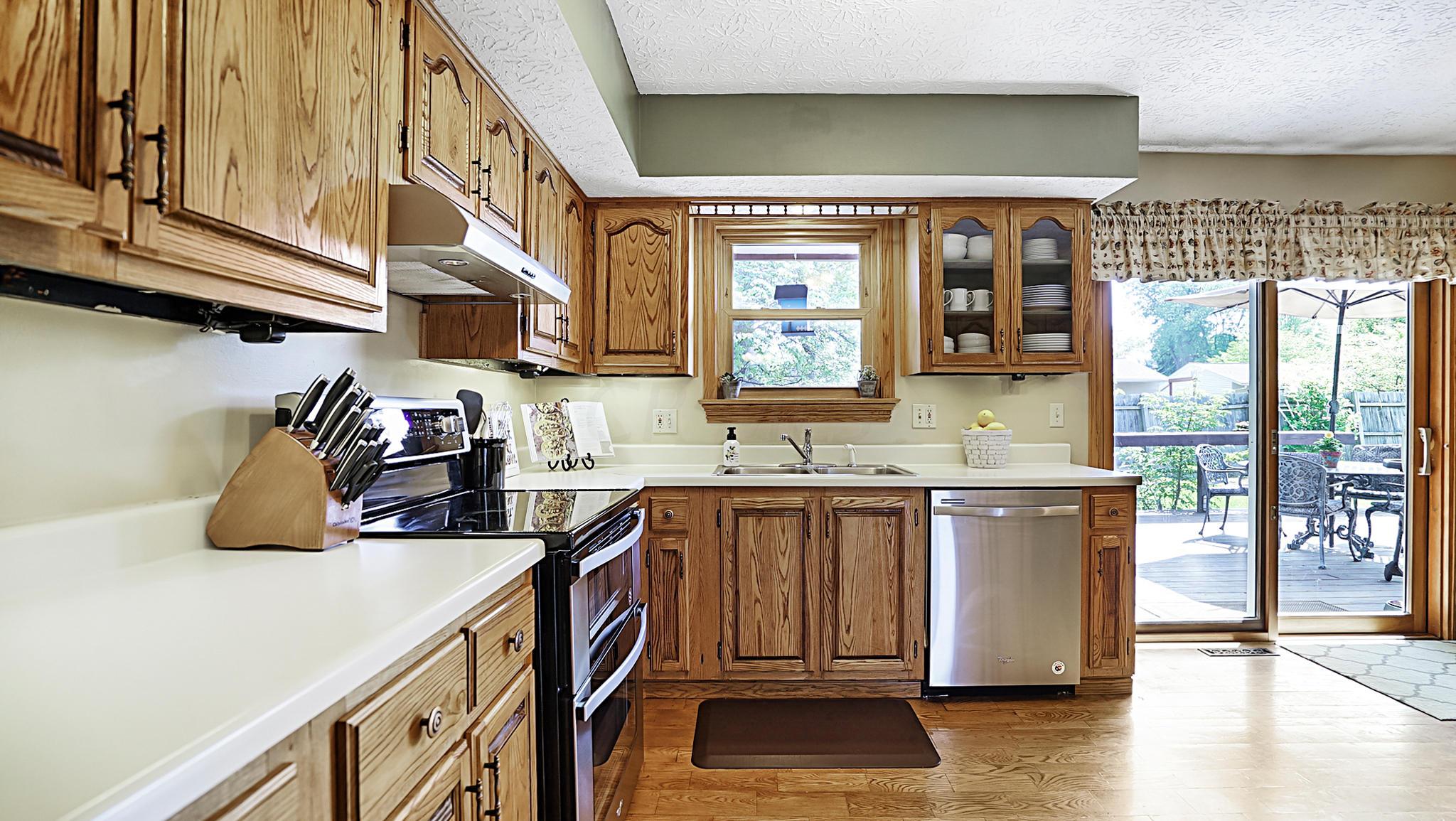 266 Broken Arrow Road Columbus, OH 43230 - Photo 4 of 32 Gallery Image 4
