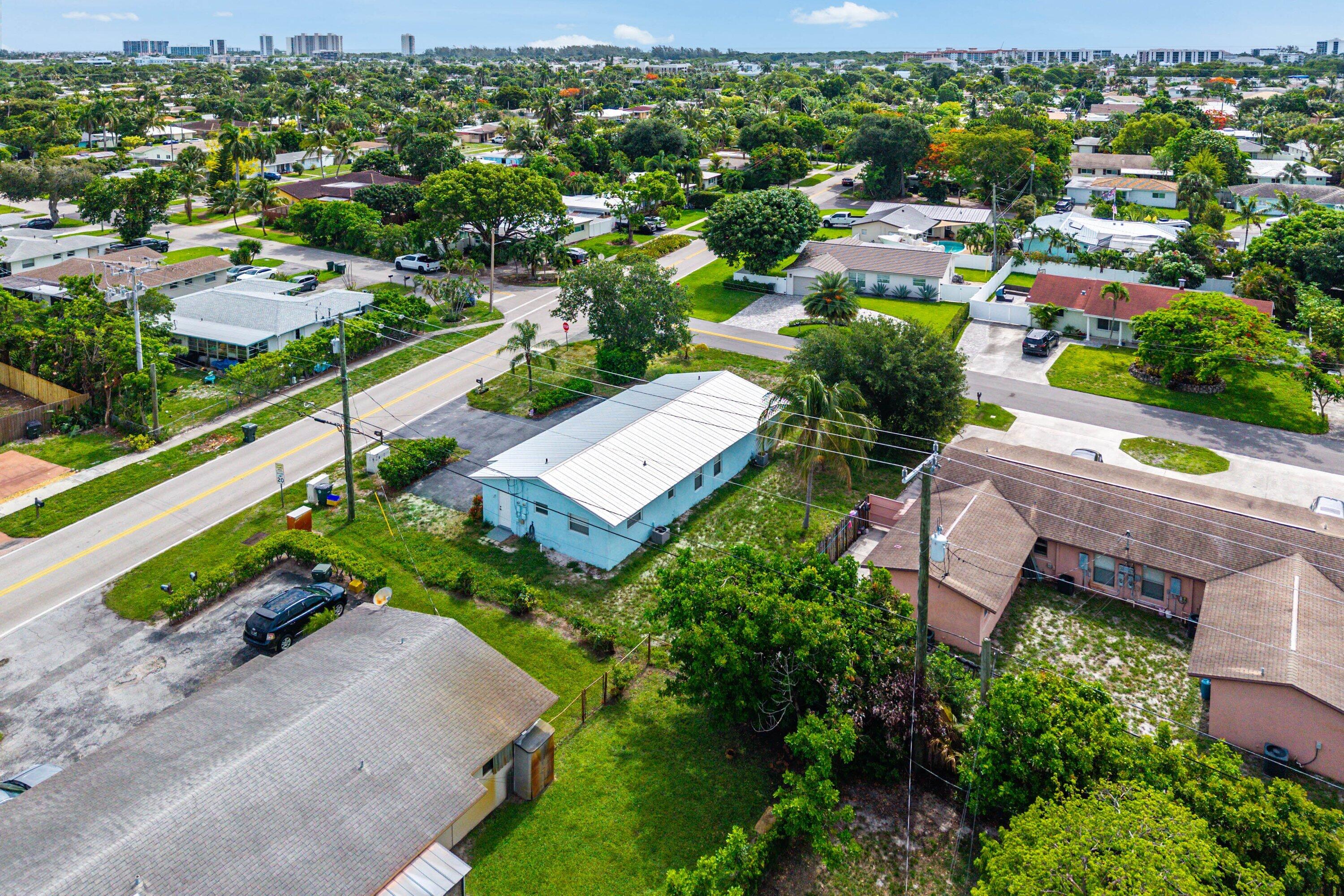 198 Northeast 28th Street Boca Raton, FL 33431 - Photo 22 of 26 196 NE 28th Street (28)