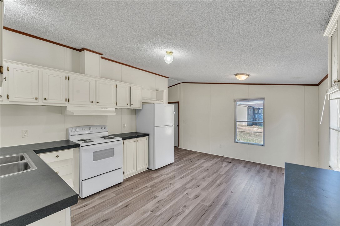421 Brown Farm Road Seneca, SC 29678 - Photo 6 of 22 Gallery Image 6