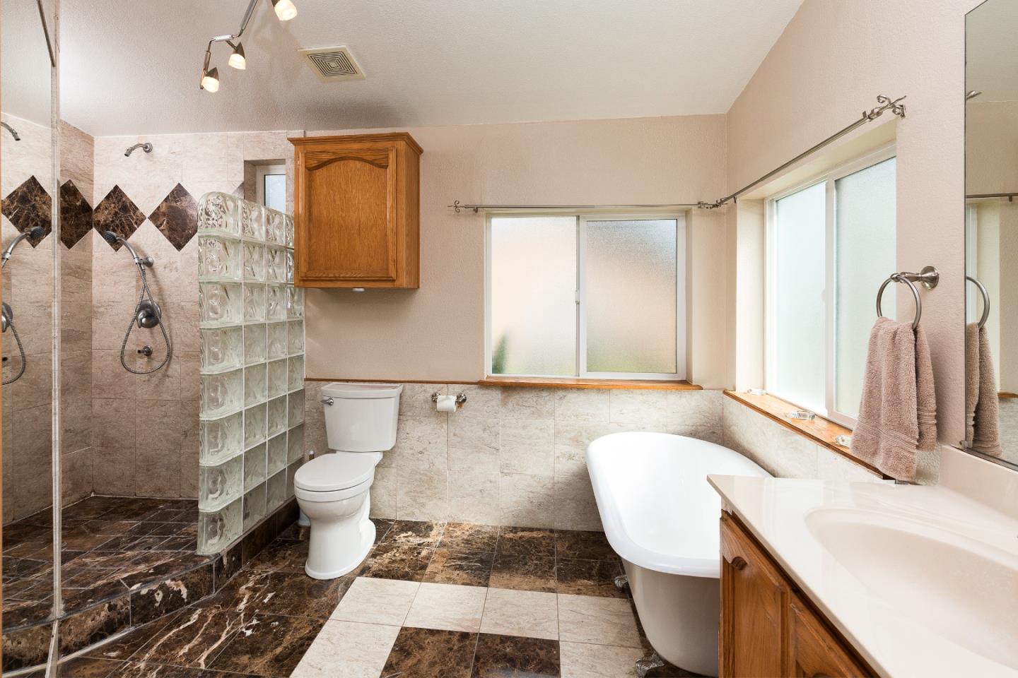 275 Orchard View Drive Watsonville, CA 95076 - Photo 14 of 25