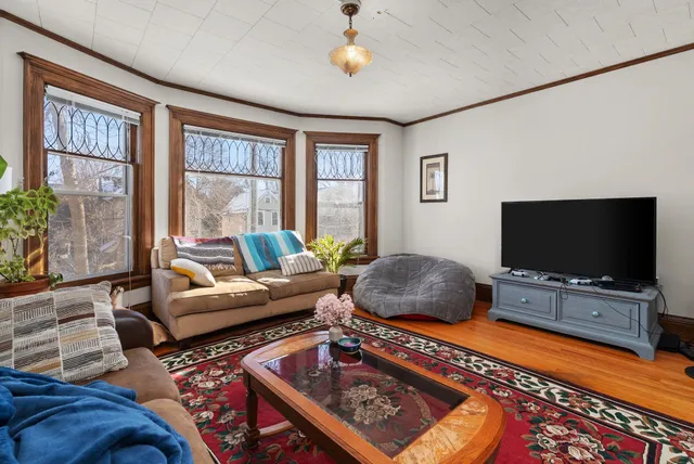 $1,050,000 | 1250-1252 Spaight Street, Madison, WI 53703