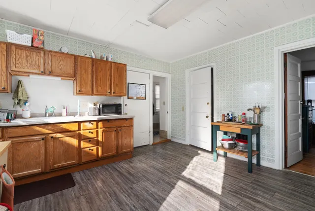 $1,050,000 | 1250-1252 Spaight Street, Madison, WI 53703